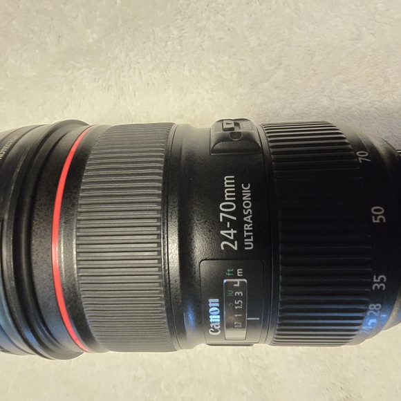 Canon Black L-Series Zoom Lens